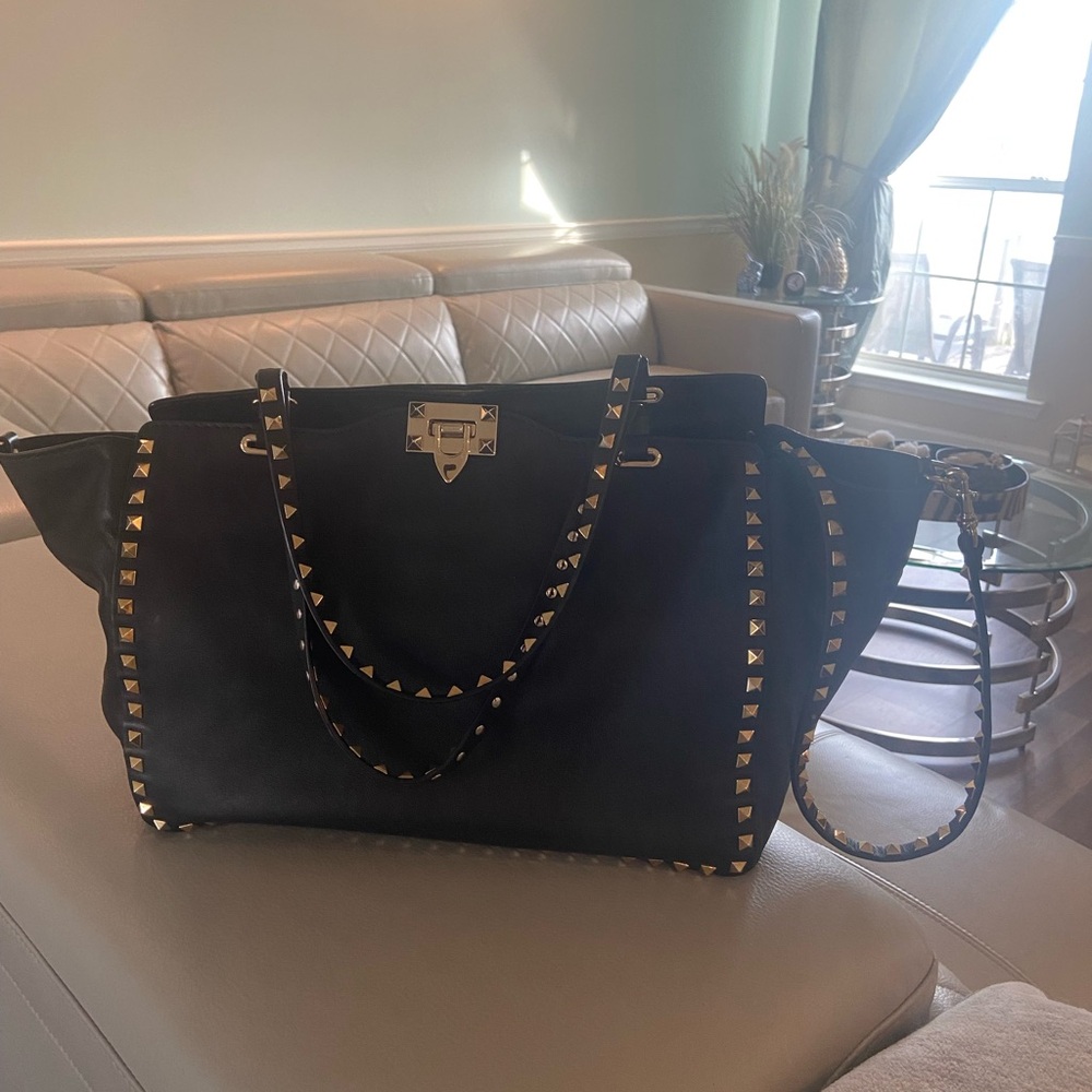 ๐ฎ๐น VALENTINO GARAVANI LARGE ROCKSTUD BAG๐ค๐ธ - Picture 5 of 9